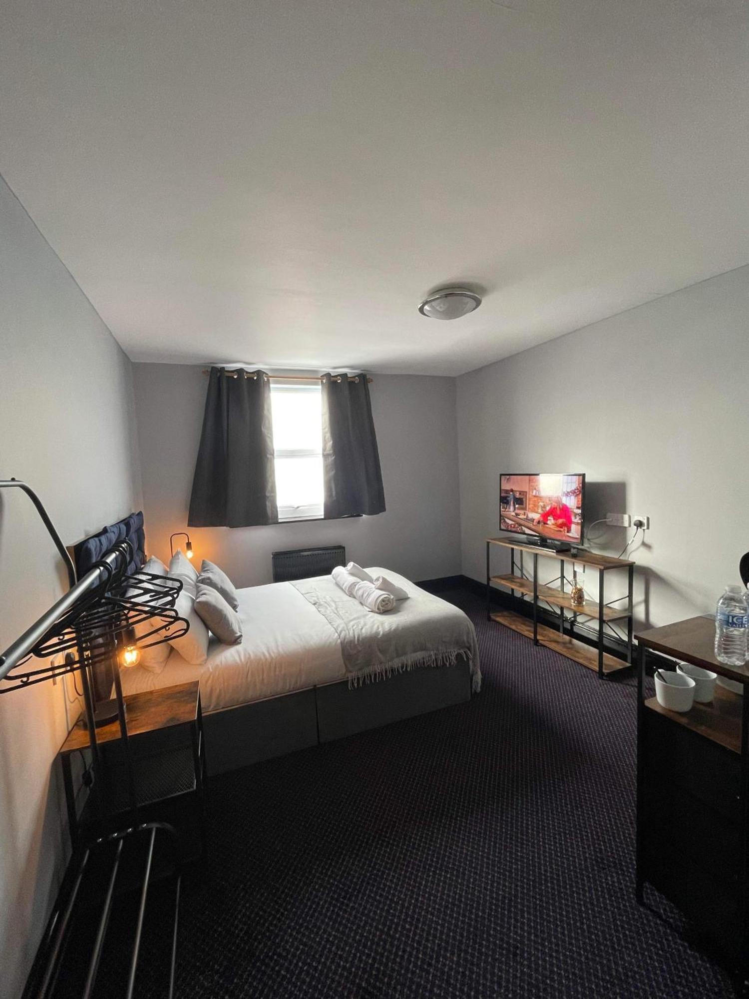 Bay View Rooms At Mentone Hotel Уэстон-сьюпер-Мэр Экстерьер фото